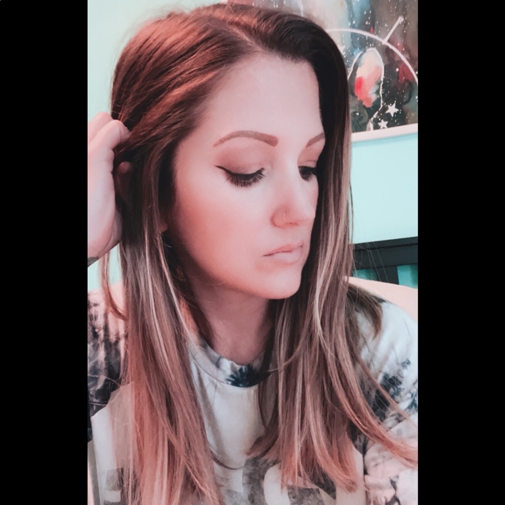 Meet your Posher, Nicole